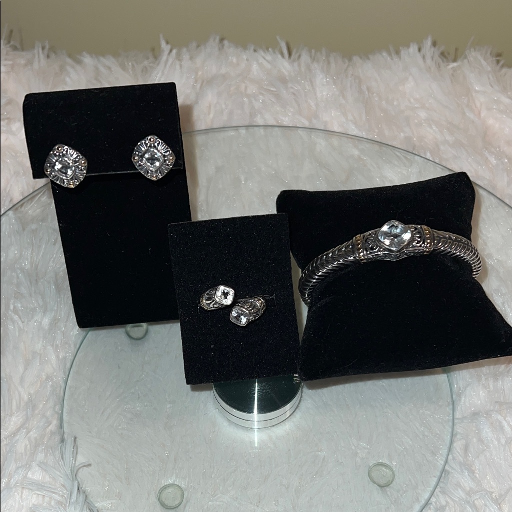 Luxury Sterling Silver And 18k Gold Ring With Genuine Topaz